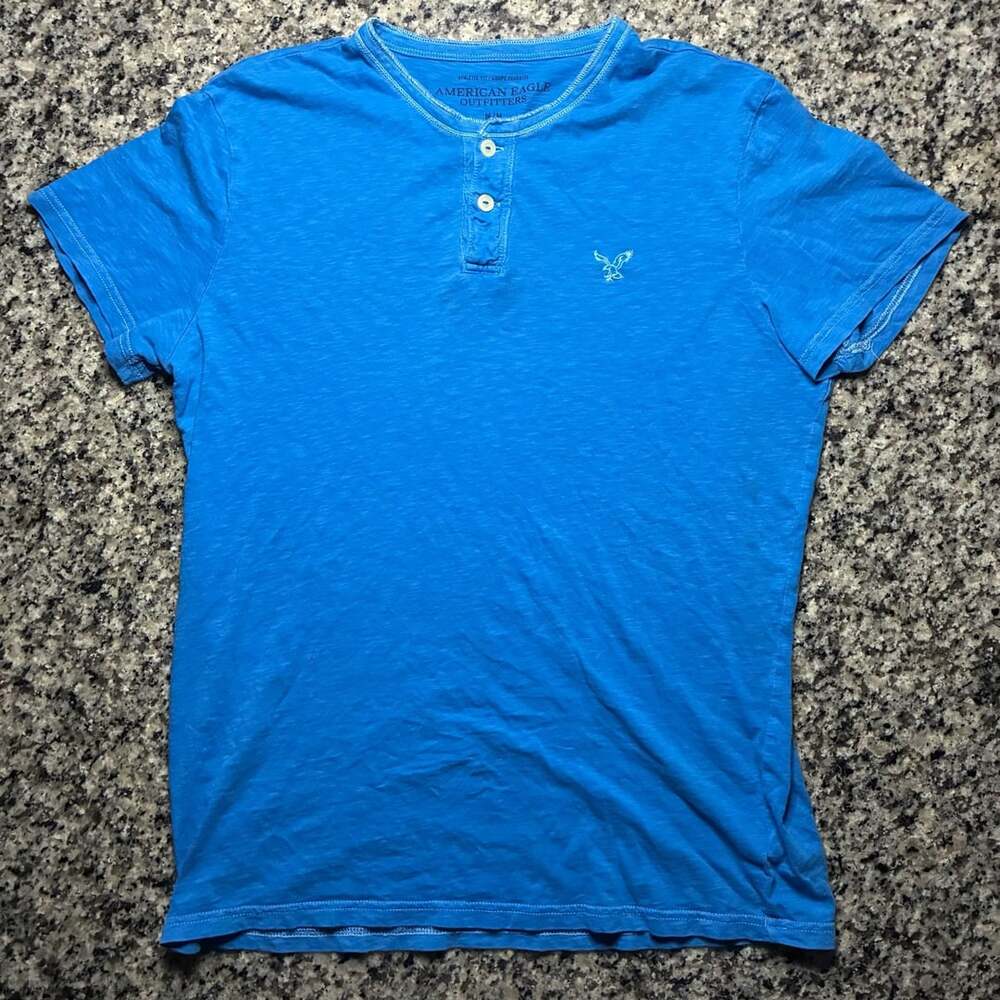 American Eagle Outfitters Henley Size M Blue Short Sleeve T-Shirt